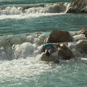 Meet your Posher, Amada